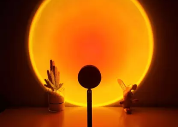 Etrend Sunset Lamp, 180 Degree Rotation Sunset Projection Lamp, 4 Colors Romantic Visual Led Projector Night Light with USB Modern Floor Stand Living Room Night Lamp  (15 cm, Multicolor)